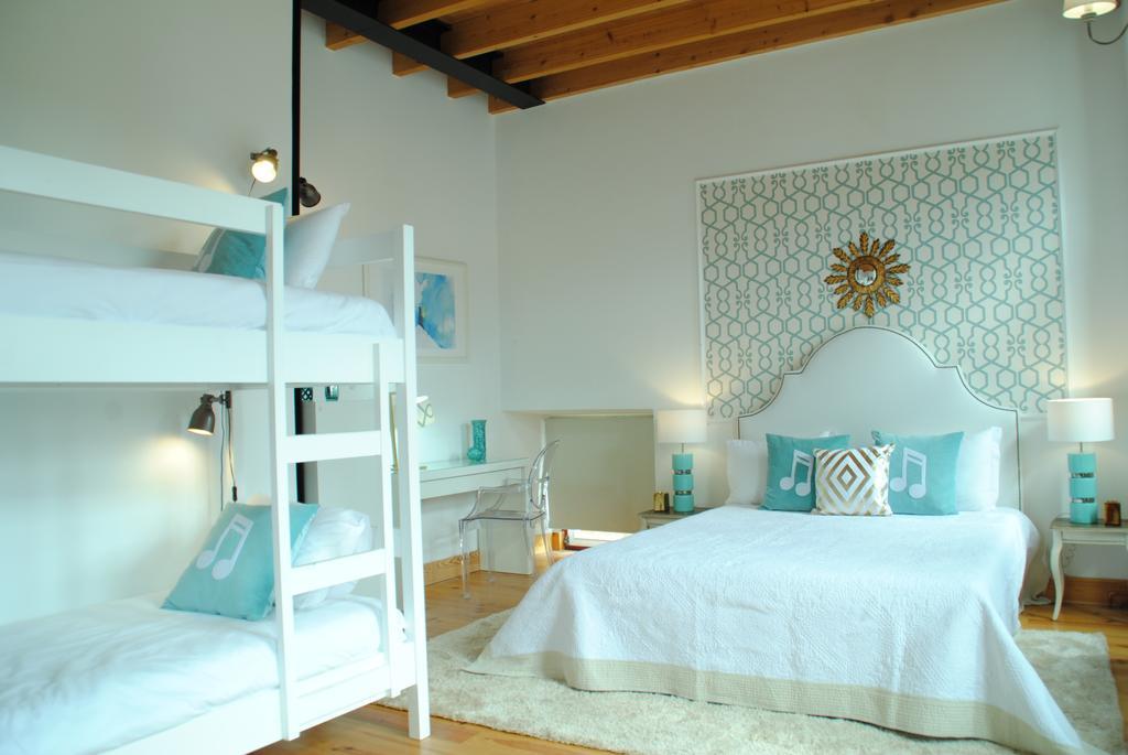 Five Senses Hostel Coimbra Buitenkant foto